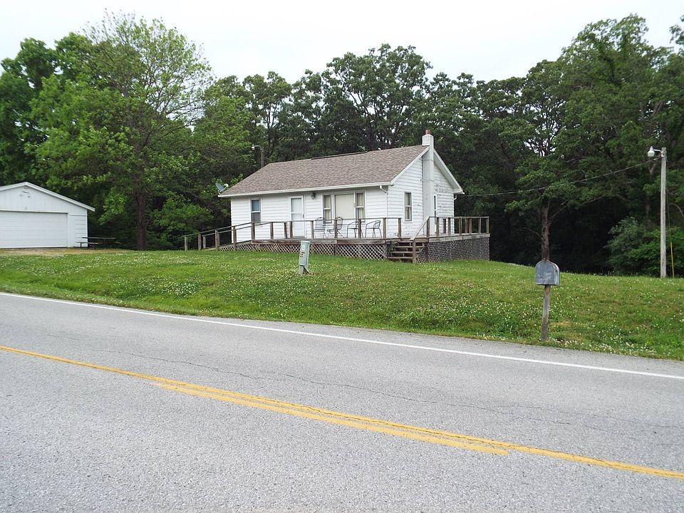 1st image of 204 Eddyville Blacktop Rd