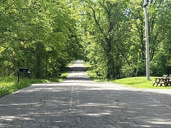 4th image of 2428 Howland Wilson Rd