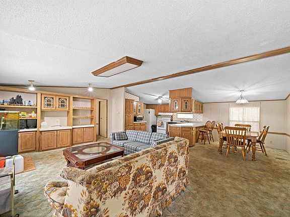 3rd image of 4654 Skyline Dr