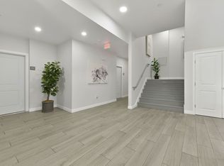 MARKET STREET APARTMENTS, Lynn, MA 01901