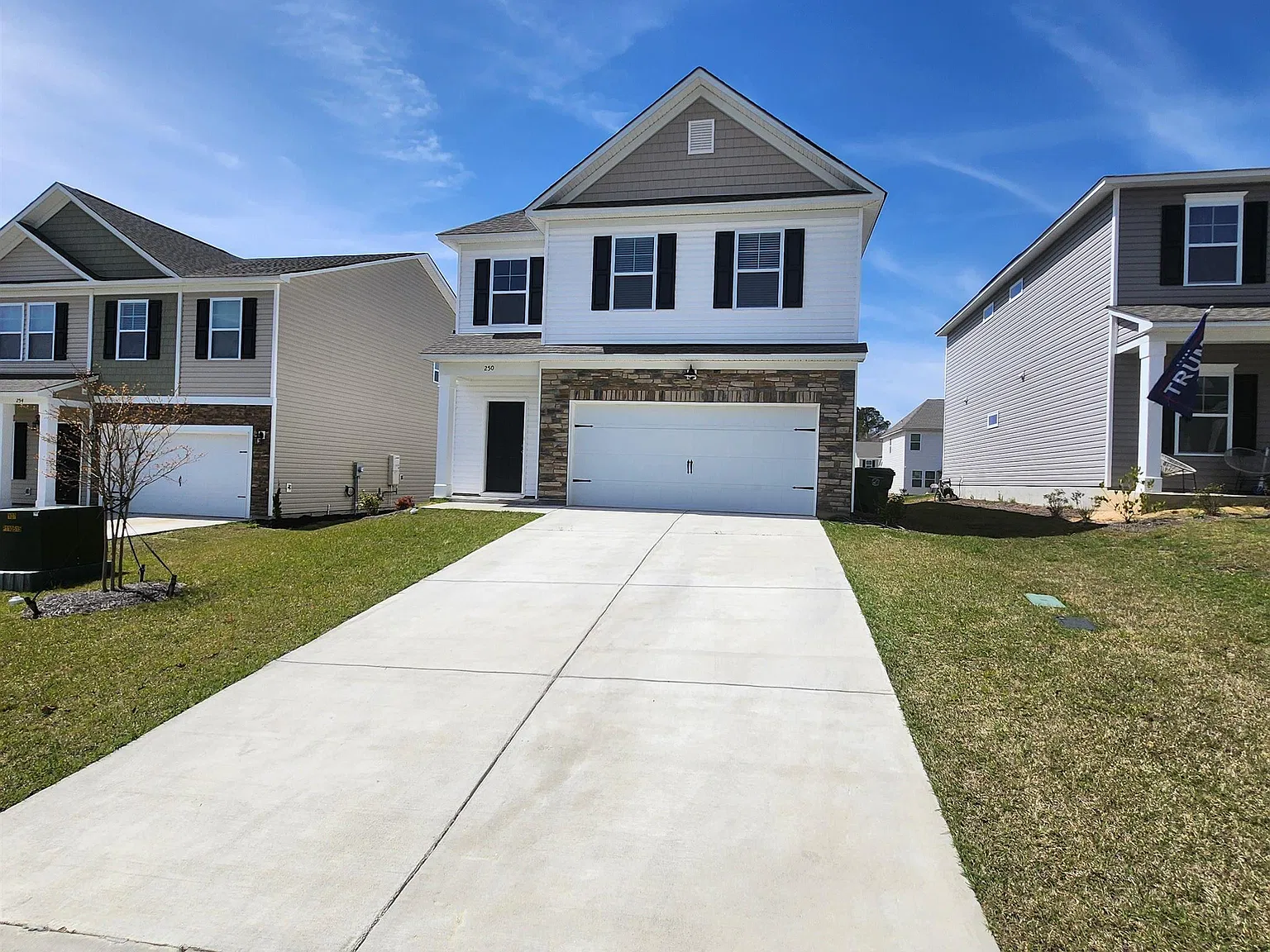 3 bed, 1694 sqft, $2,150 — Photo 2