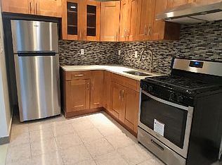 27-05 24th Ave #2R, Astoria, NY 11105