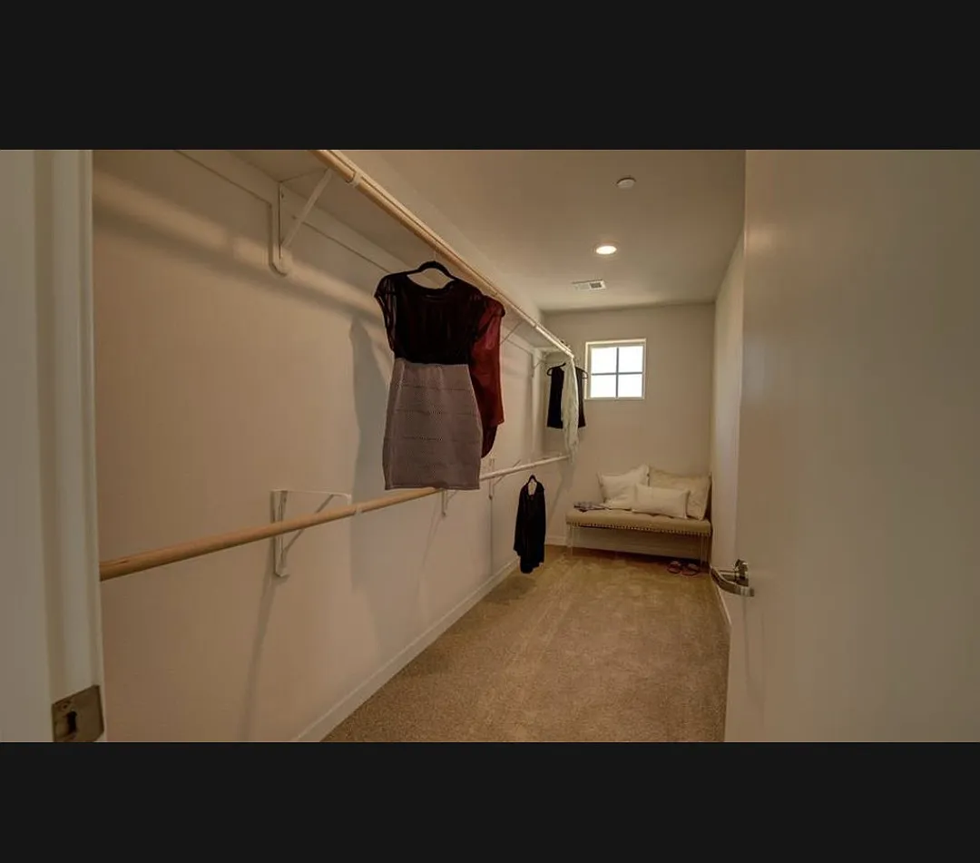 4 bed, 2165 sqft, $3,500 — Photo 4