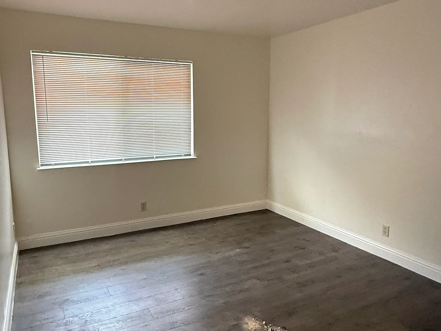 2 bed, 880 sqft, $2,250 — Photo 1