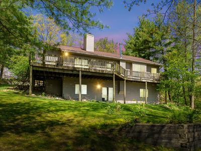 10511 Stoney Point Dr, Delton, MI, 49046