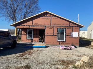 103 S Main St, Conway, MO 65632