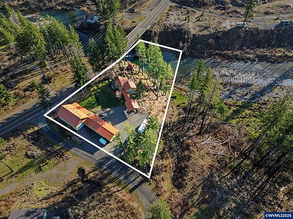 3rd image of 32365 N Fork Rd SE