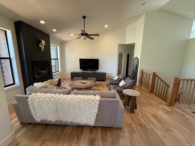 7492 Susans Cir — Photo 19