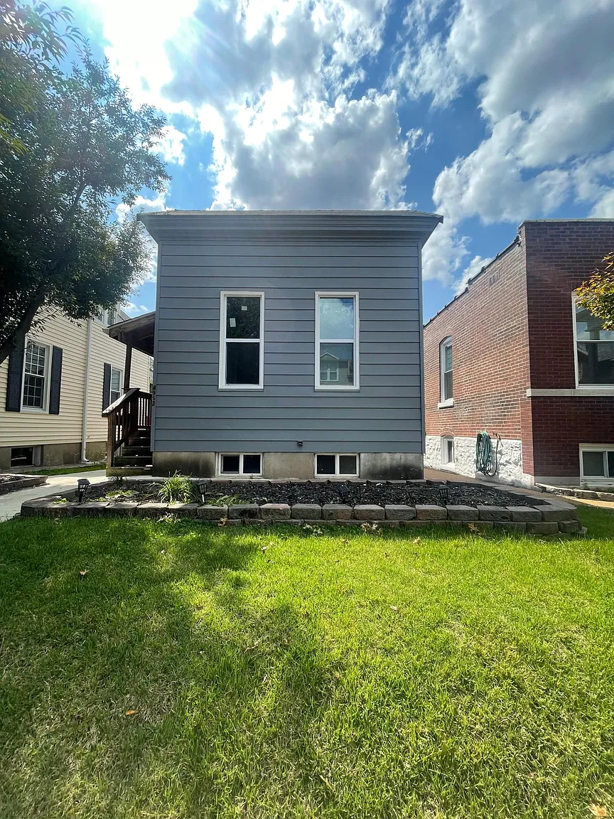 4962 Quincy St photo 1