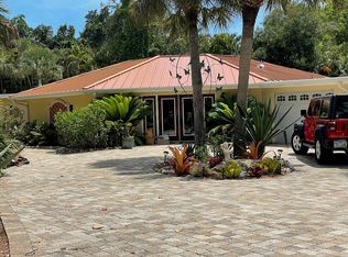 3861 Coquina Dr, Sanibel, FL 33957