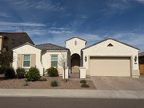 5218 W Thresher Way Photo 1