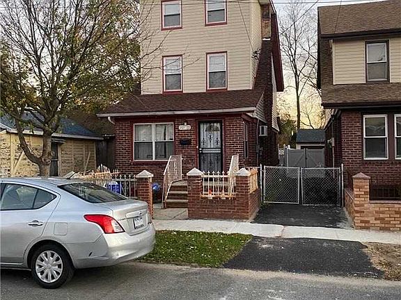 2nd image of 21522 102nd Ave