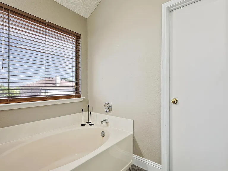 1000 Sagewood Ln — Photo 25