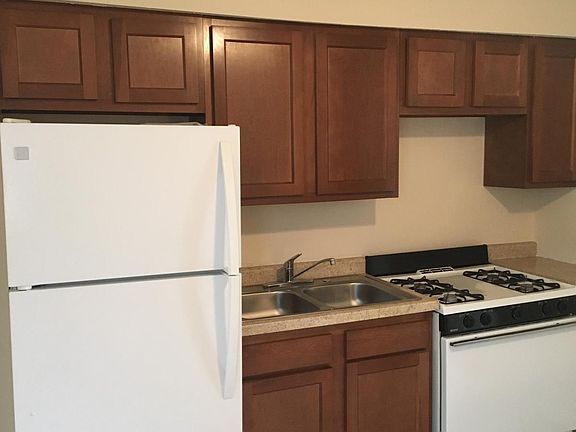 5th image of 2444 Dawson St