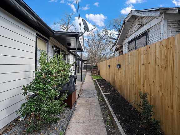 4th image of 3425 Nettleton St