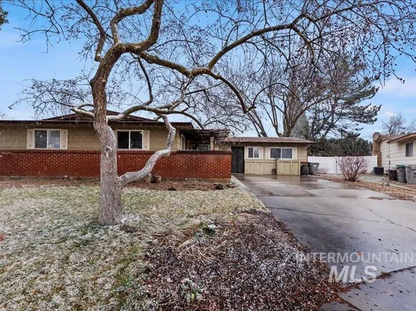 8931 W Brynwood Dr, Boise, ID 83704