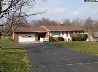 7317 Chestnut Ridge Rd, Hubbard, OH 44425