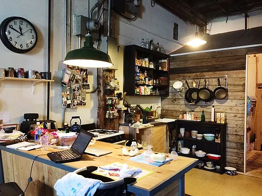 Rented by In Haus LLC | media 17