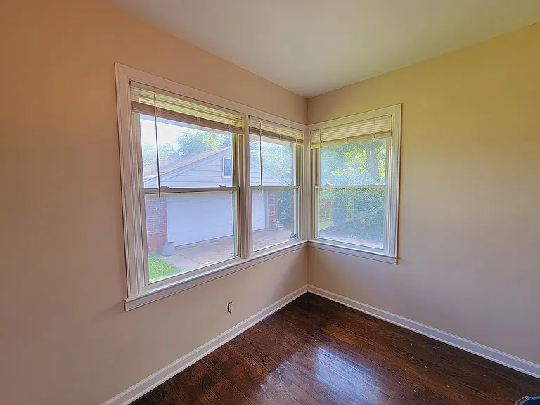 26265 W Six Mile Rd — Photo 19