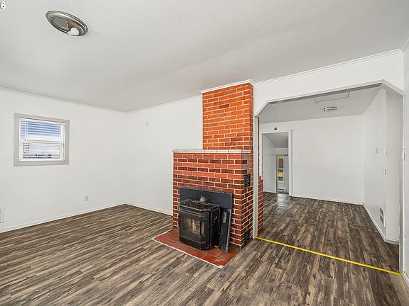 3rd image of 76336 Willamette Way