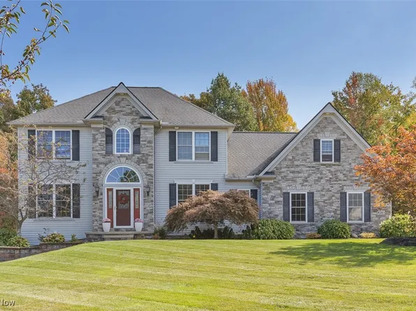 8283 Hemingway Ln, Concord Township, OH 44060