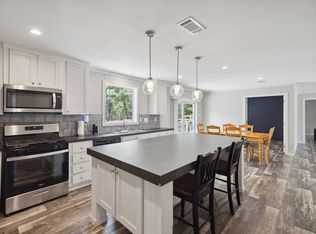 117 Griffin St, Azle, TX 76020