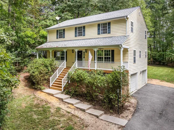 85 Rosewood Dr, Barboursville, VA 22923