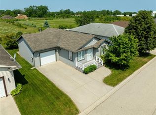 1940 London Line #207, Sarnia, ON N7W1B5