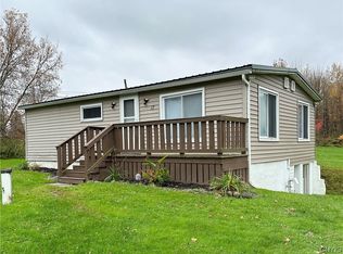 17 Fraser Rd, Mexico, NY 13114