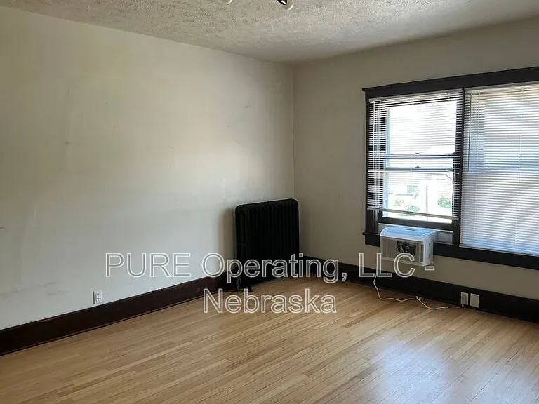 120 N 6th St — Photo 87