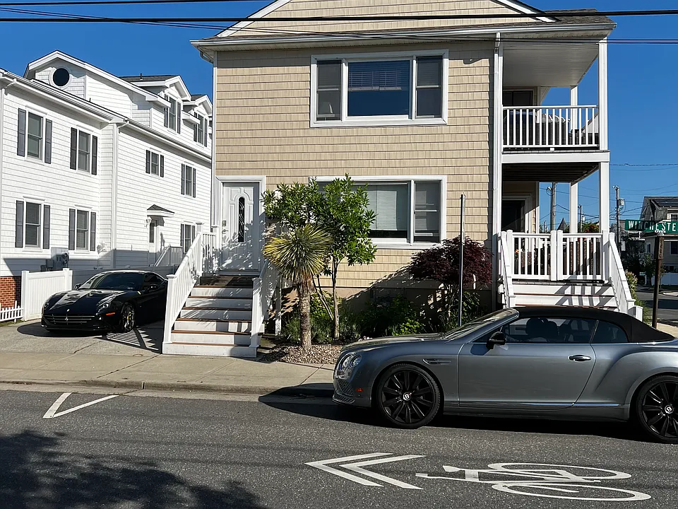 Winchester Ave