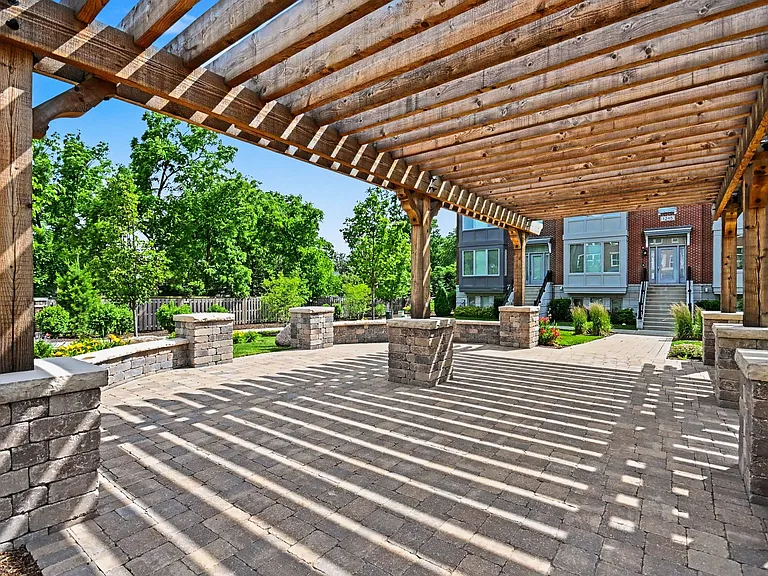 1215 Gateway Ct — Photo 26