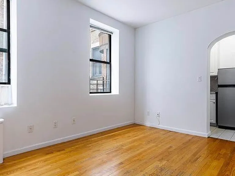 226 W 97th St #3D — Photo 3