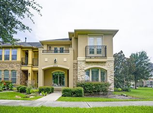 2043 Palm Forest Ln, Houston, TX 77077