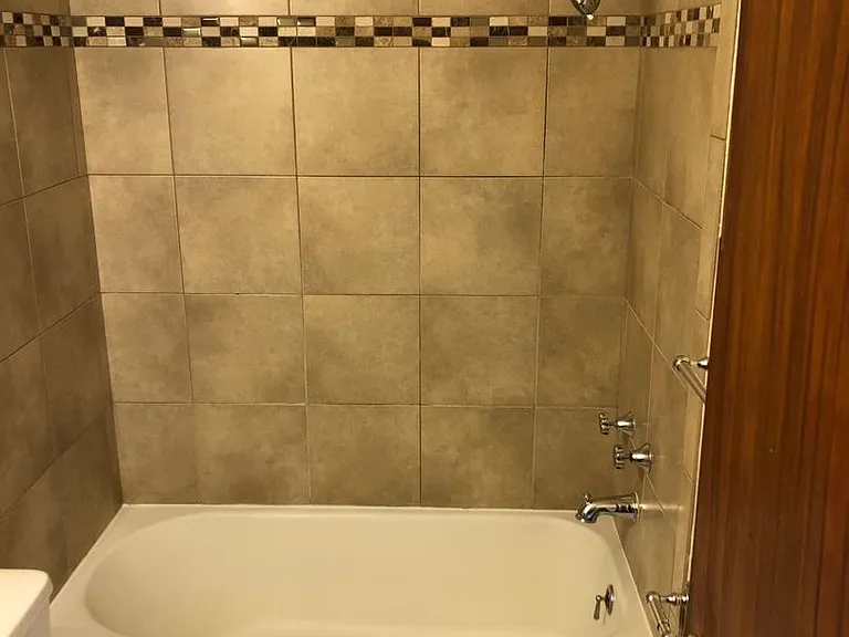 Panama Apartments — Photo 22