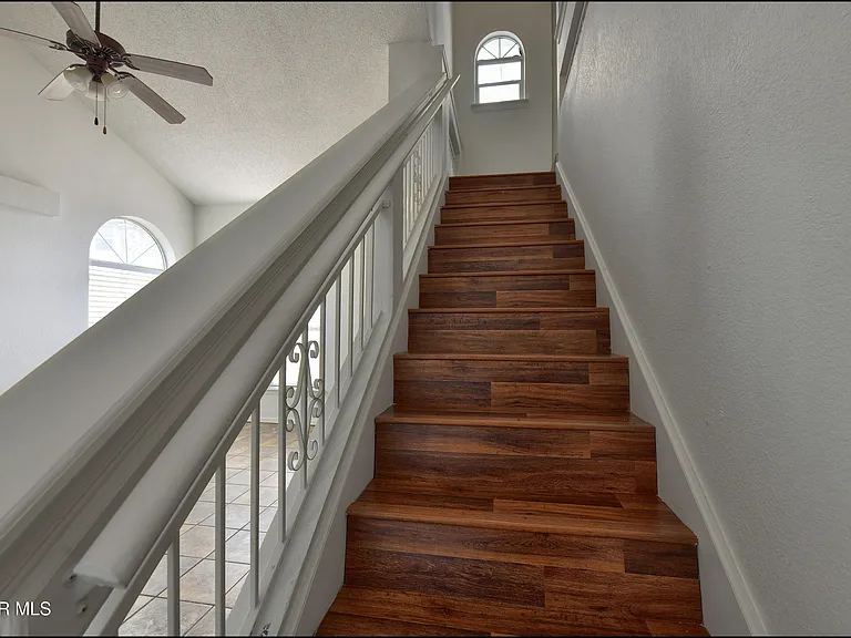 7958 Starry Night Dr — Photo 32