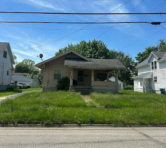 1st image of 531 5th St