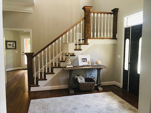 Entrance and staircase