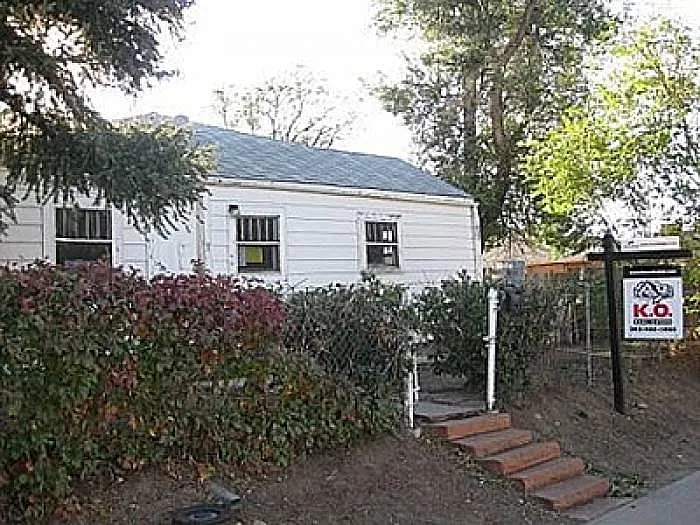 564 S Stuart St — Photo 1