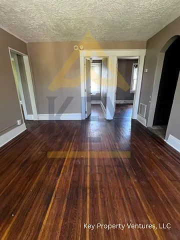 187 Burrows St — Photo 11