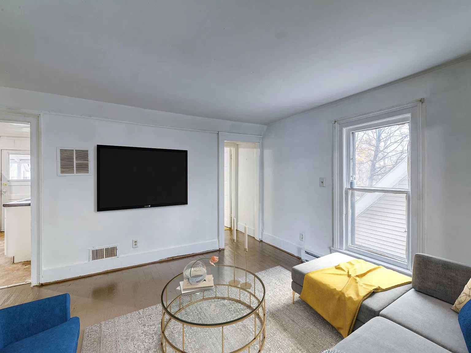 2 bed, 950 sqft, $975 — Photo 1