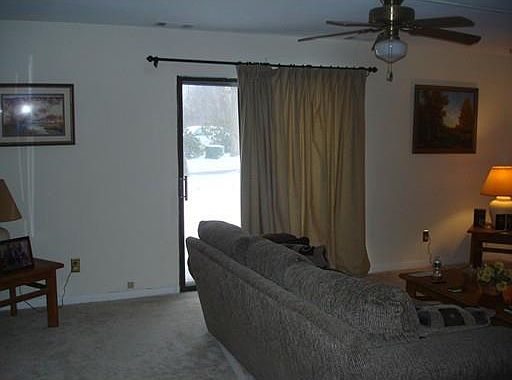 5th image of 15 Thayer Pond Dr #1