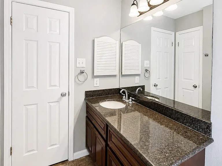 12027 Silver Island Cir — Photo 8