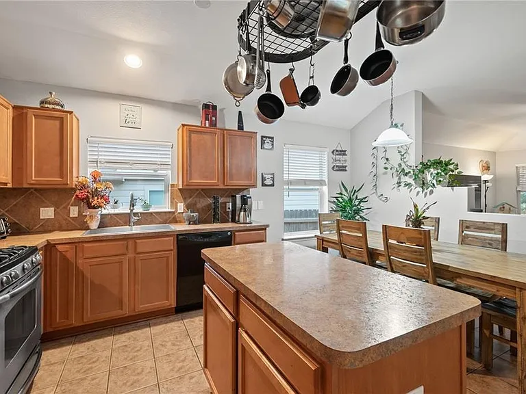 1277 Sweet Gum Dr — Photo 5