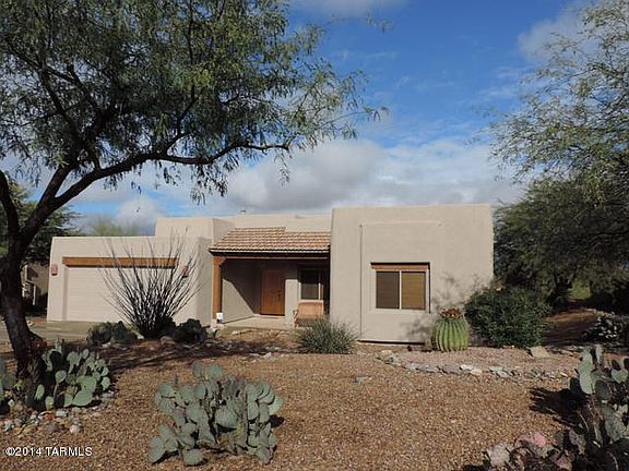 2nd image of 933 E Josephine Saddle Pl