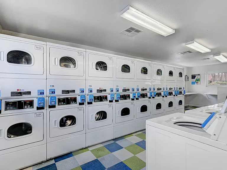 Desert Bay Apartments — Photo 14