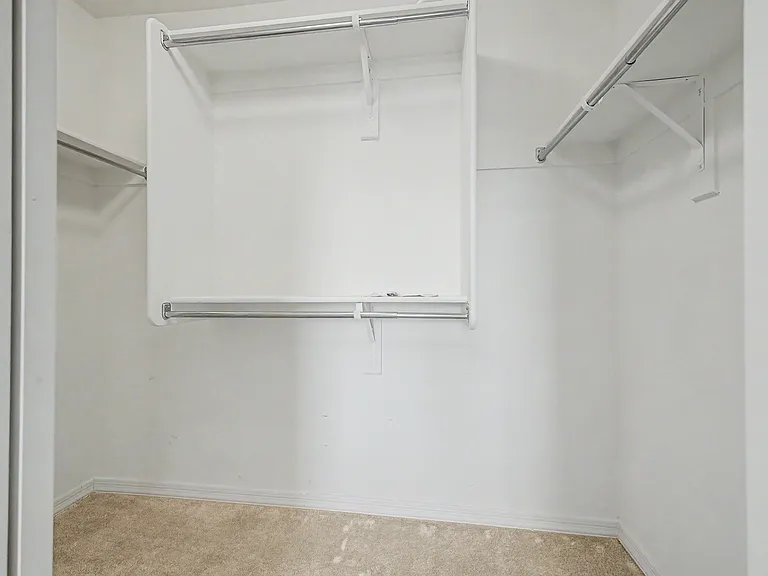 5737 W Getty Dr — Photo 20
