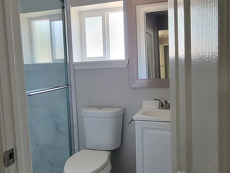 903 Brockman St — Photo 11