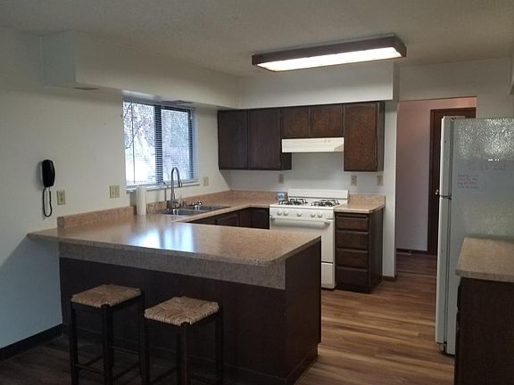 3rd image of 5849 Christopher Dr