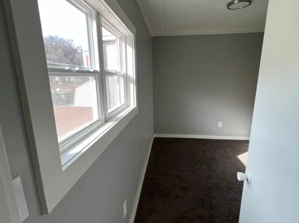 1131 Ravine St, Homestead, PA 15120